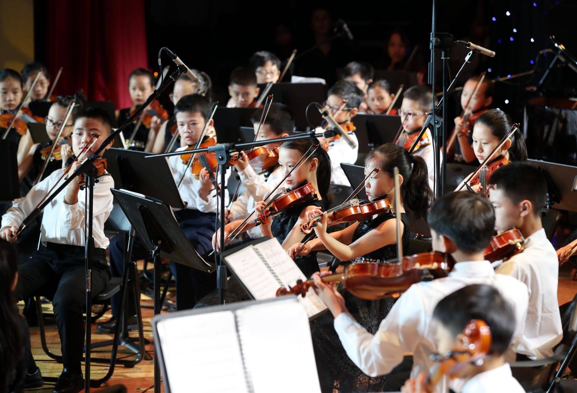 演出經(jīng)紀(jì)人證書報(bào)名指南 條件、難度與頒發(fā)機(jī)構(gòu)詳解